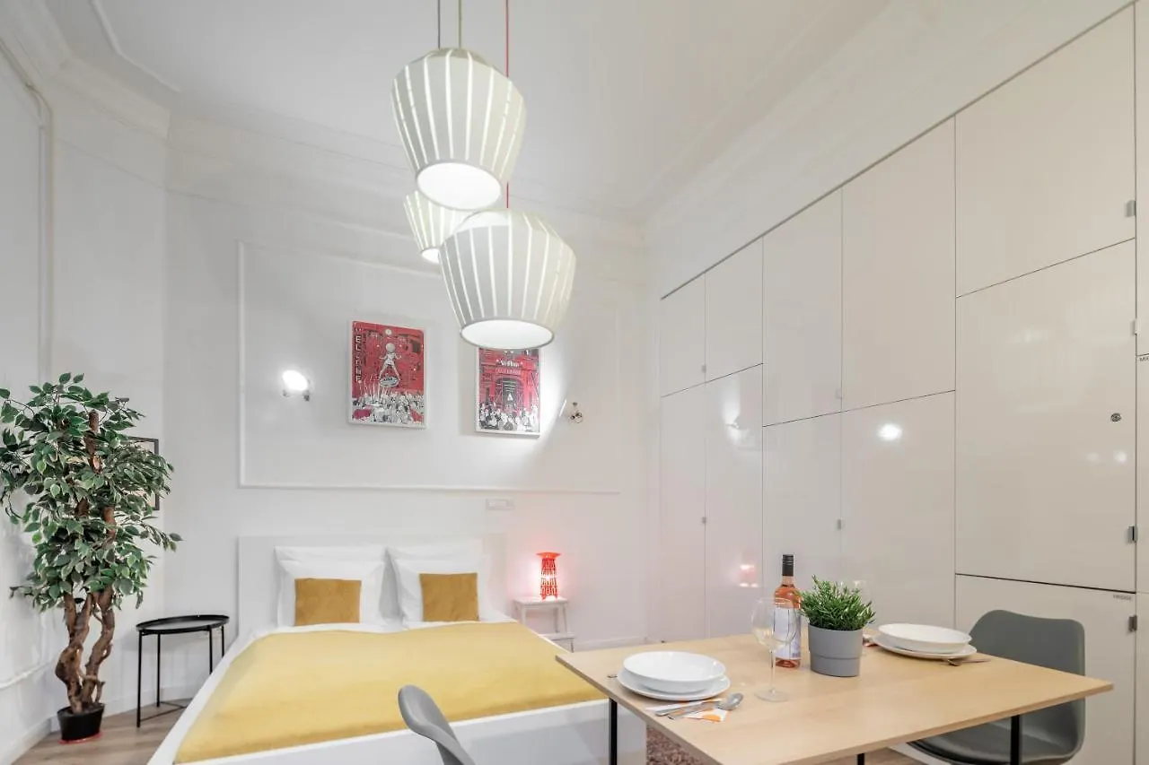 Extra Central Modern Studio Budapest Semesterbostad